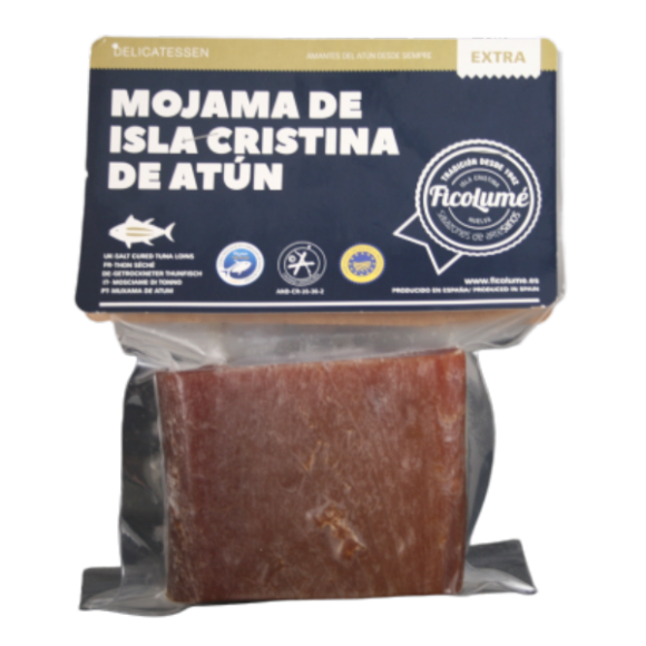 La mojama se sert en tranches fines recouvertes d'un filet d'huile d'olive.