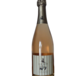 C Crémant de Limoux AOC La Rose accompagne particulièrement bien les mets rosés : crevettes, saumon, tarama, tarte aux fruits rouges, fraises melba … ou tout simplement à l’apéritif