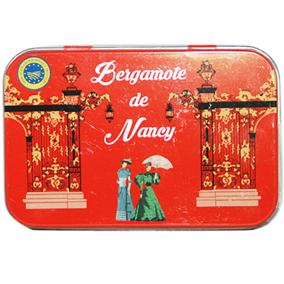 Bergamote de Nancy IGP et Label Rouge, bonbon de Lorraine à la bergamote, texture cassante et couleur ambrée. Délice à partager ! Belle boite metallique.