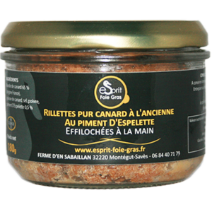 Rillettes pur canard à foie gras du Sud Ouest IGP au piment d'Espelette. Effilochées à la main, texture octueuse, goût délicat de canard légèrement relevé.