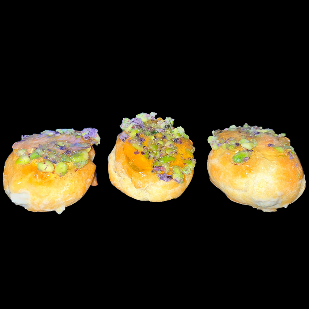 Petits choux à la crème et pistache verte AOP Bronte