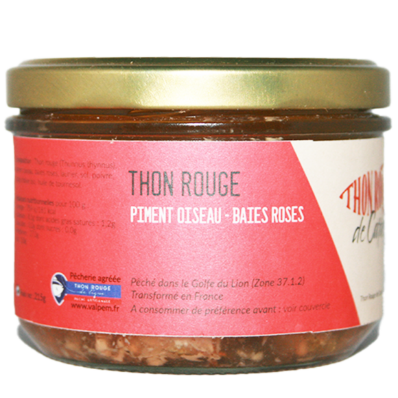 Thon rouge de ligne au piment oiseau et baies roses. Pêché de manière artisanale en Mediterranée, sur la côte bleu. Texture ferme, plein de caractère.